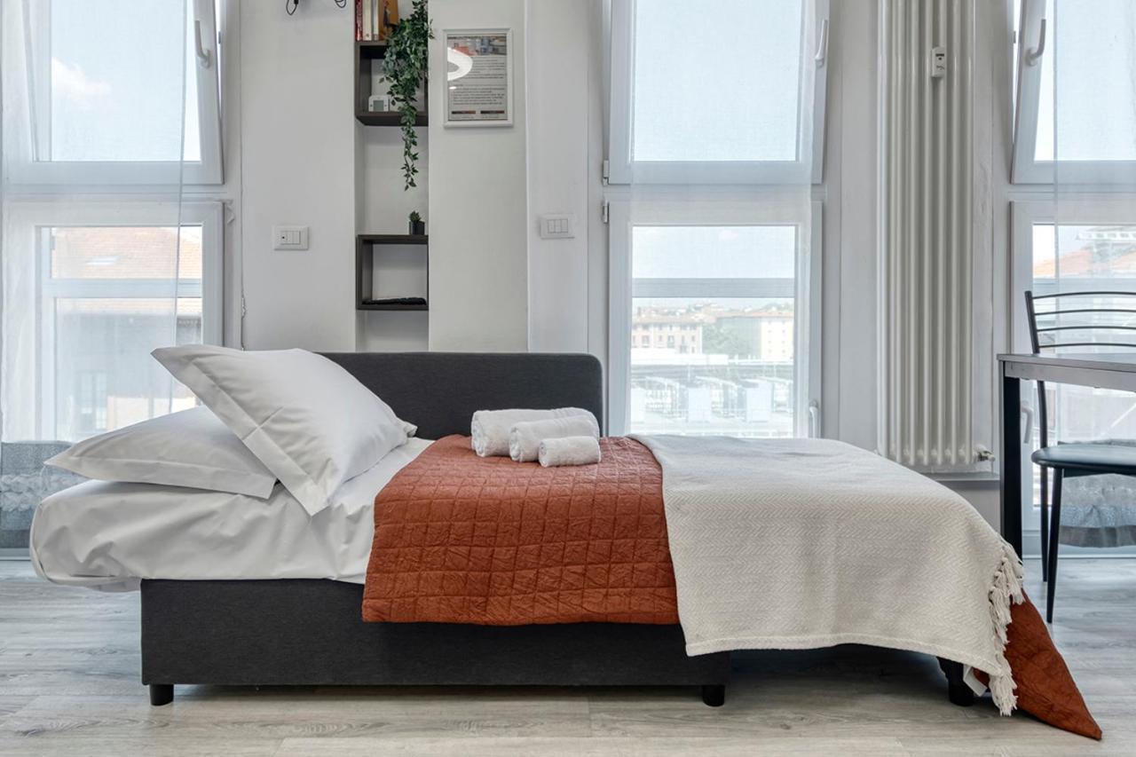 Front Station Apartment - Stazione Centrale Di Bologna Ngoại thất bức ảnh