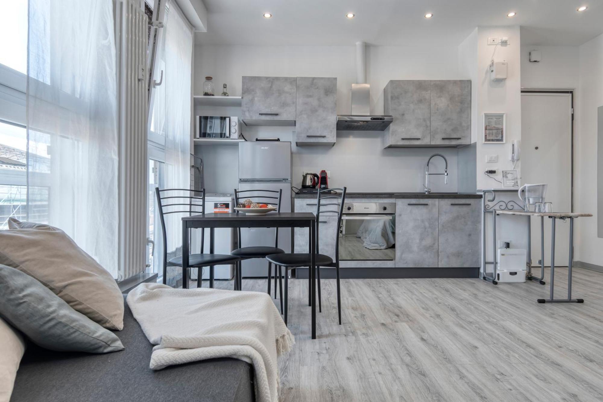 Front Station Apartment - Stazione Centrale Di Bologna Ngoại thất bức ảnh